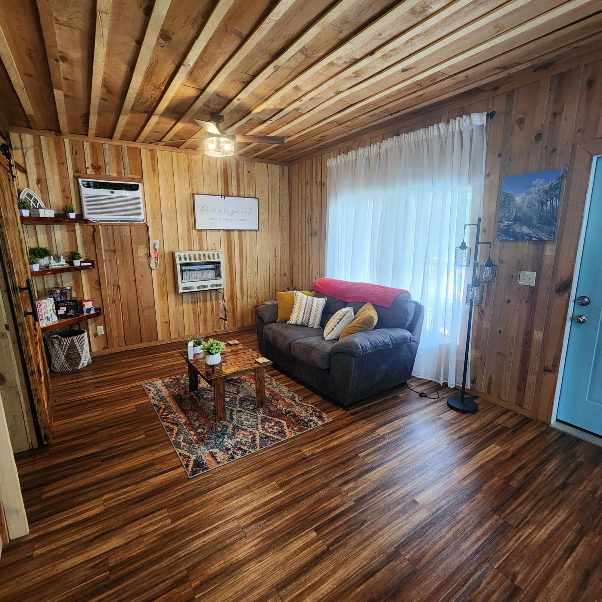 Unique Country Cabin Meets Farmhouse Modern!!! Mena Екстериор снимка