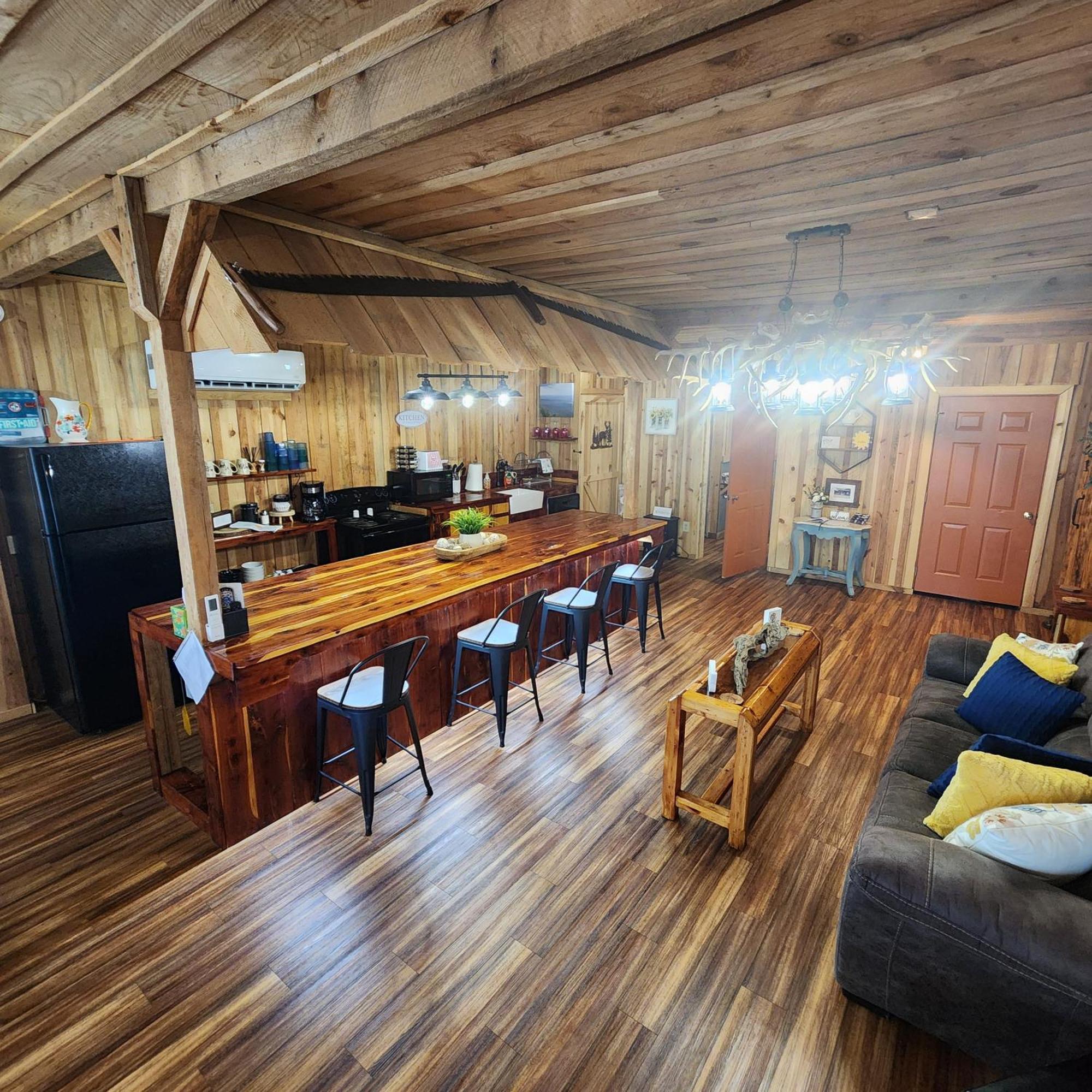 Unique Country Cabin Meets Farmhouse Modern!!! Mena Екстериор снимка