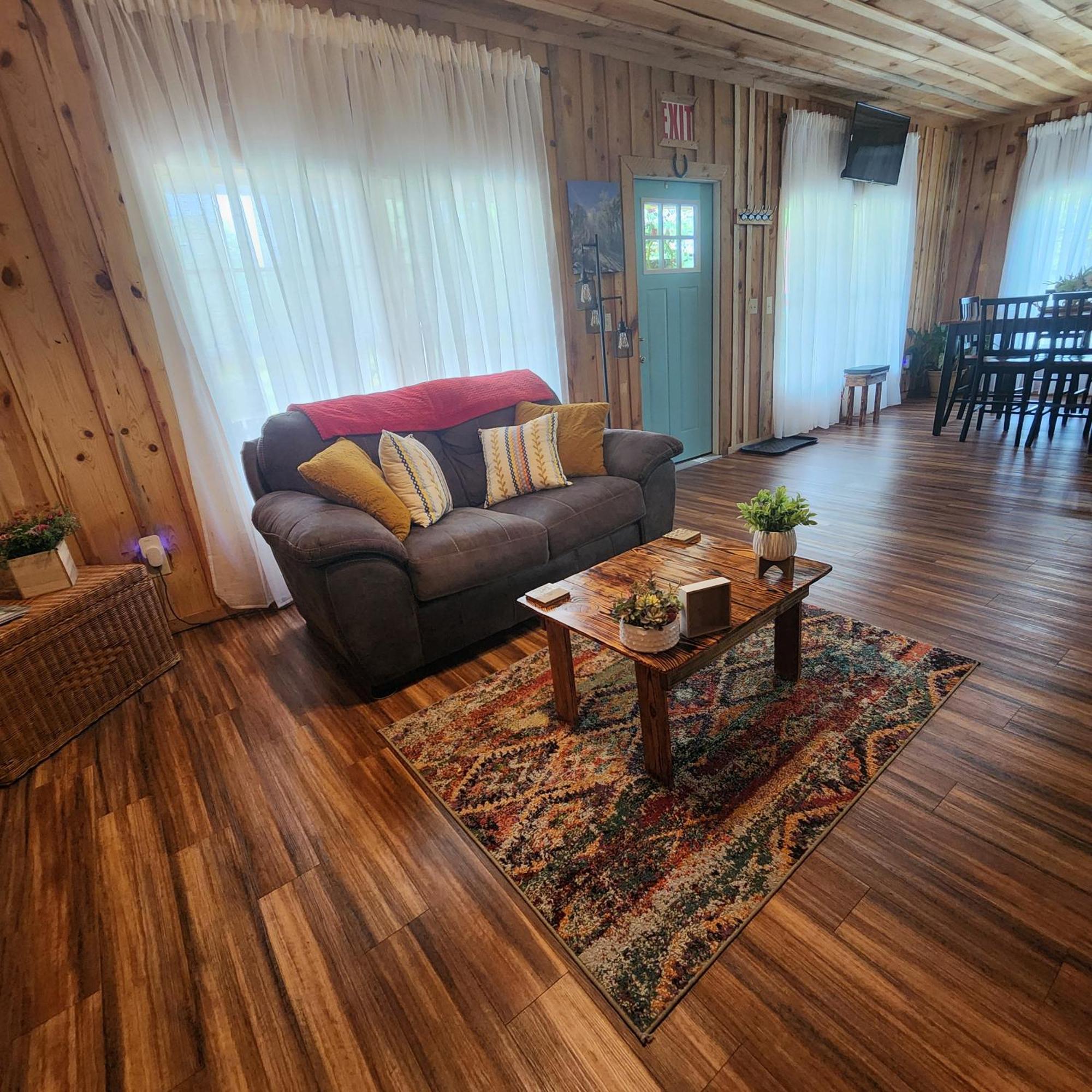 Unique Country Cabin Meets Farmhouse Modern!!! Mena Екстериор снимка