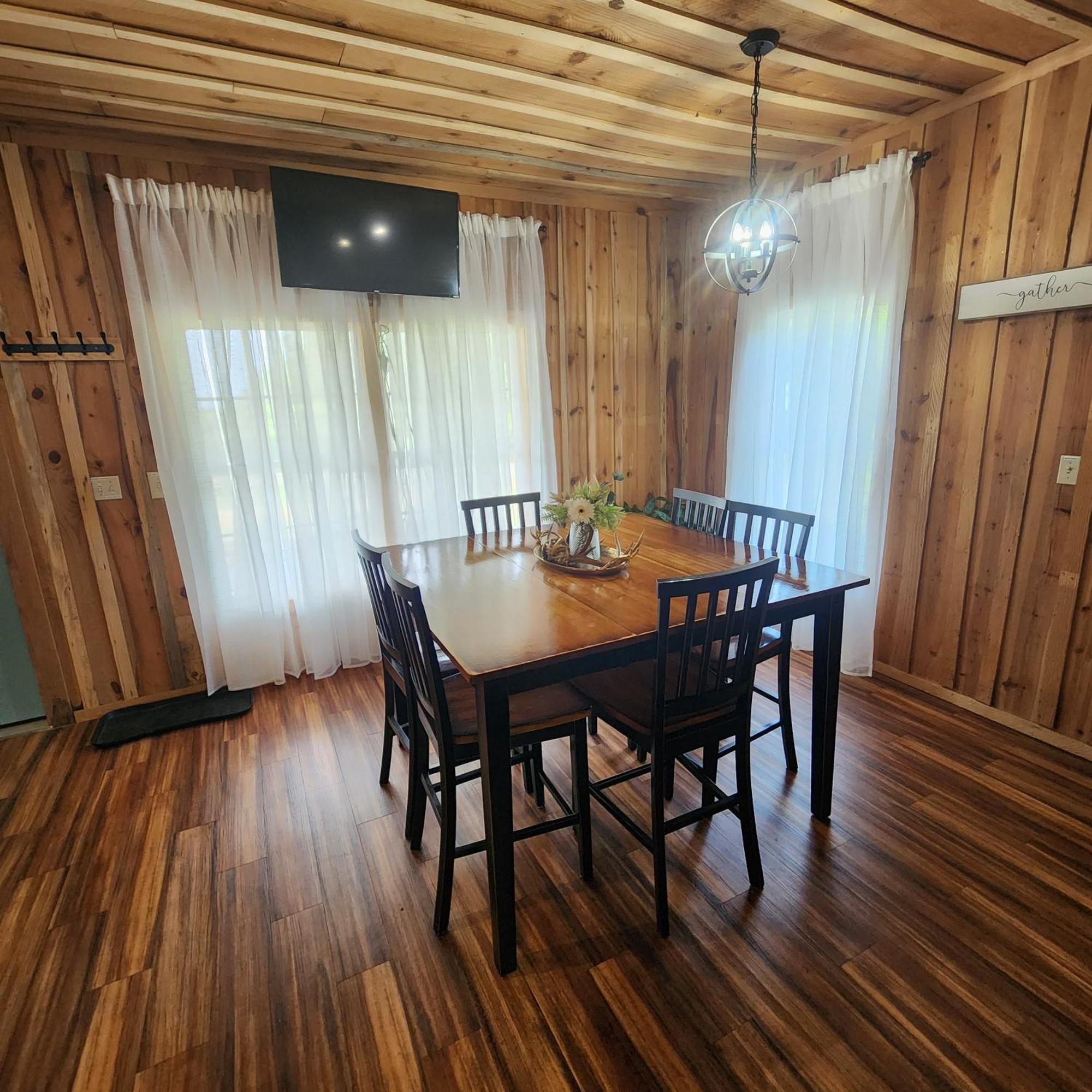 Unique Country Cabin Meets Farmhouse Modern!!! Mena Екстериор снимка